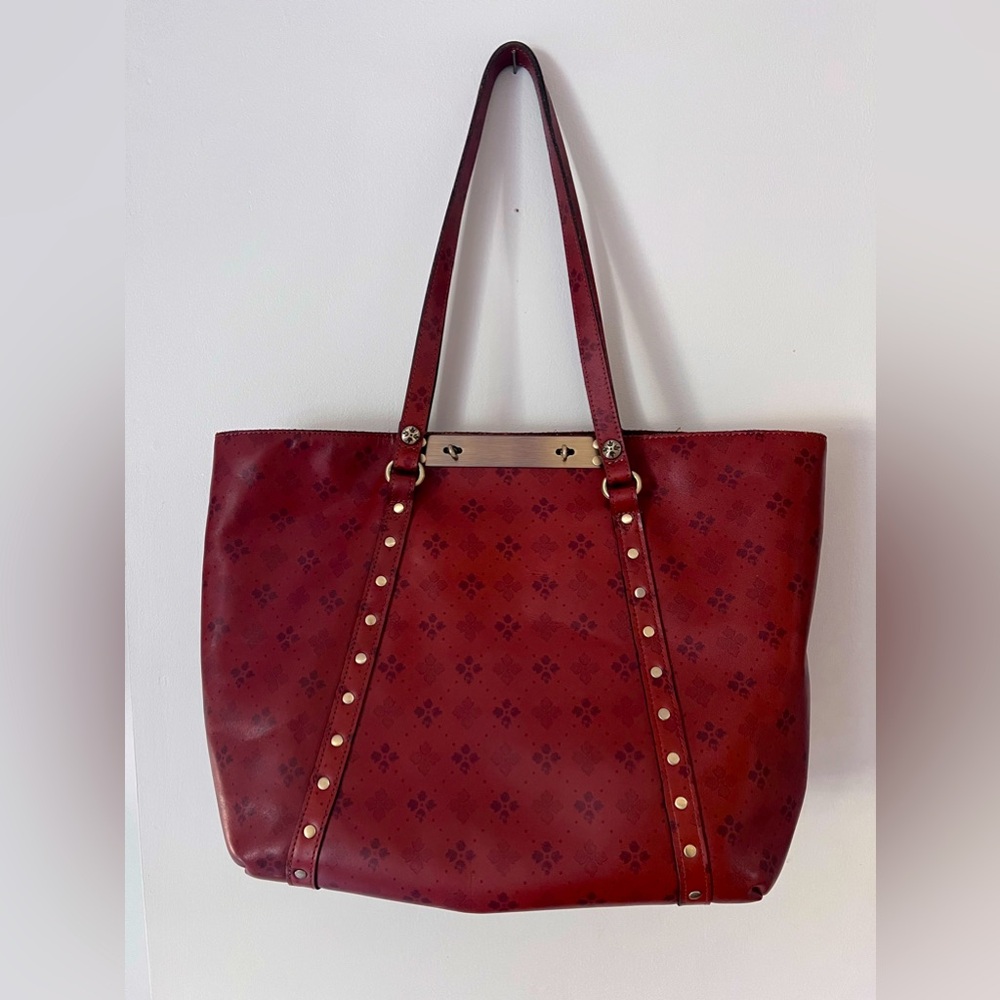 NWOT Patricia Nash Signature Print Benvenuto tote in PERFECT condition.